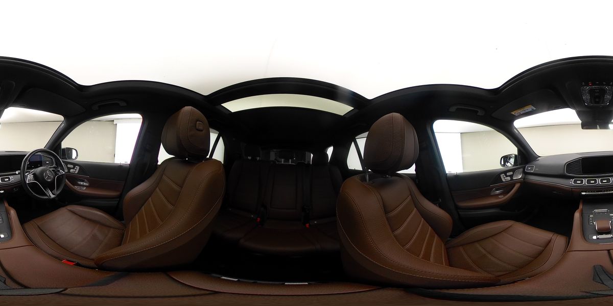 More views of Mercedes-Benz GLE
