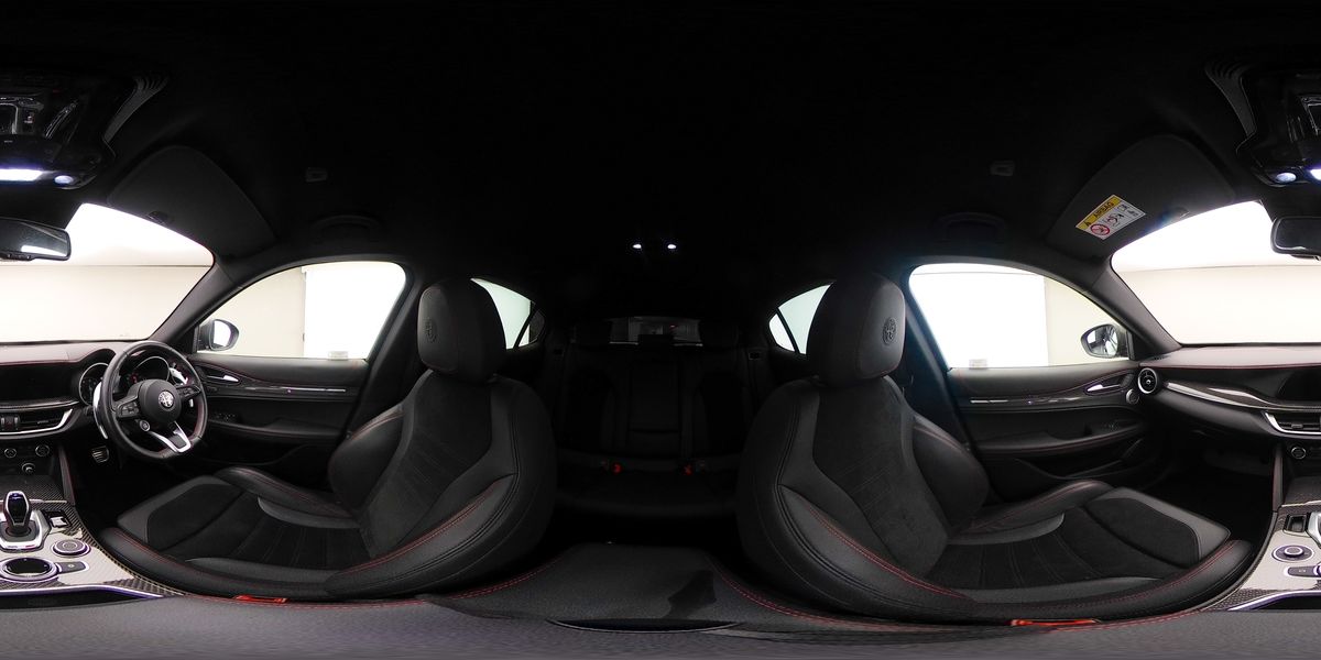 More views of Alfa Romeo Stelvio