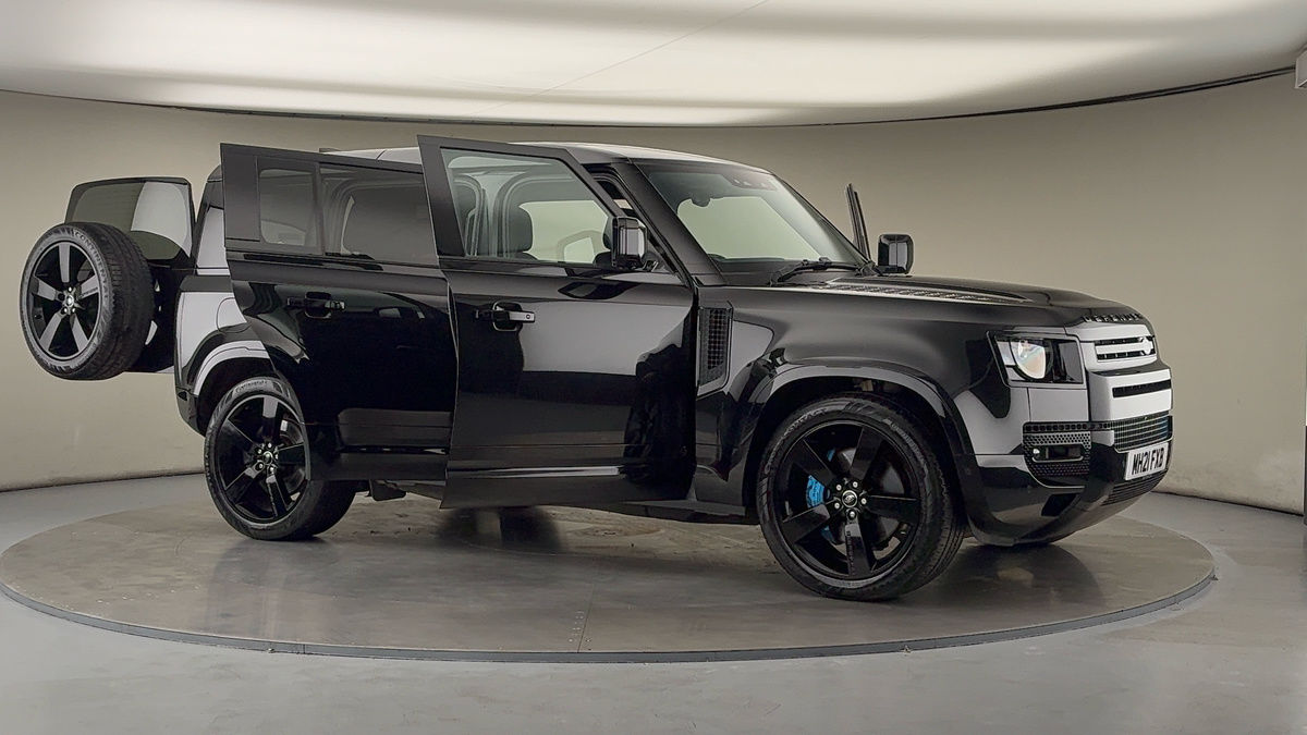 More views of Land Rover Defender 110