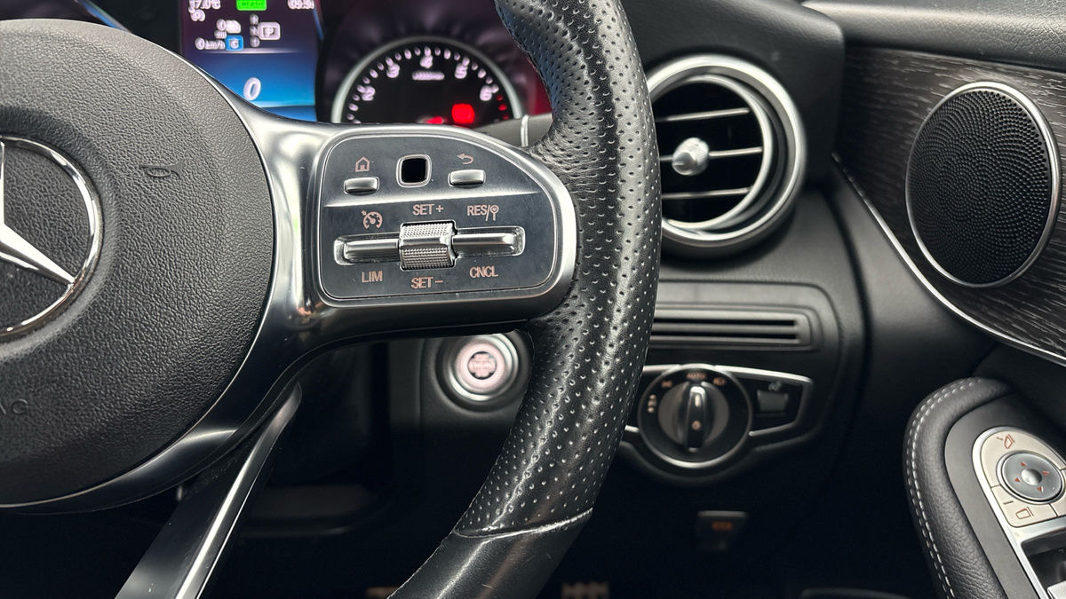 Mercedes-Benz GLC Image 14