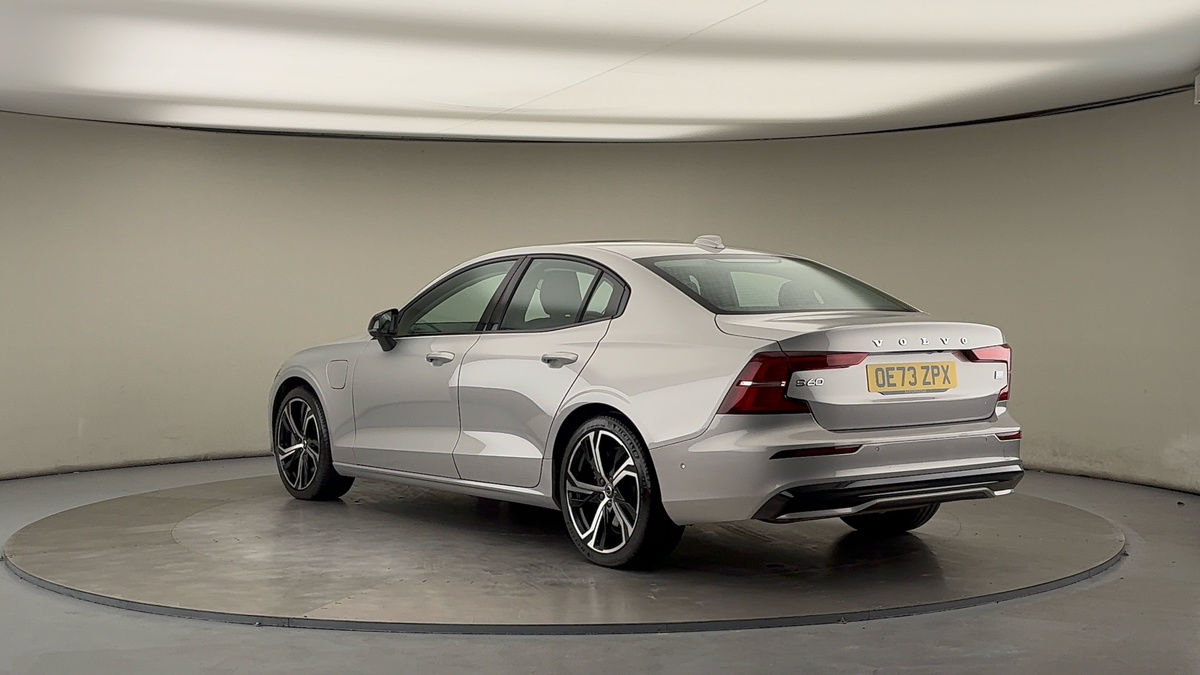 Volvo S60 Image 2