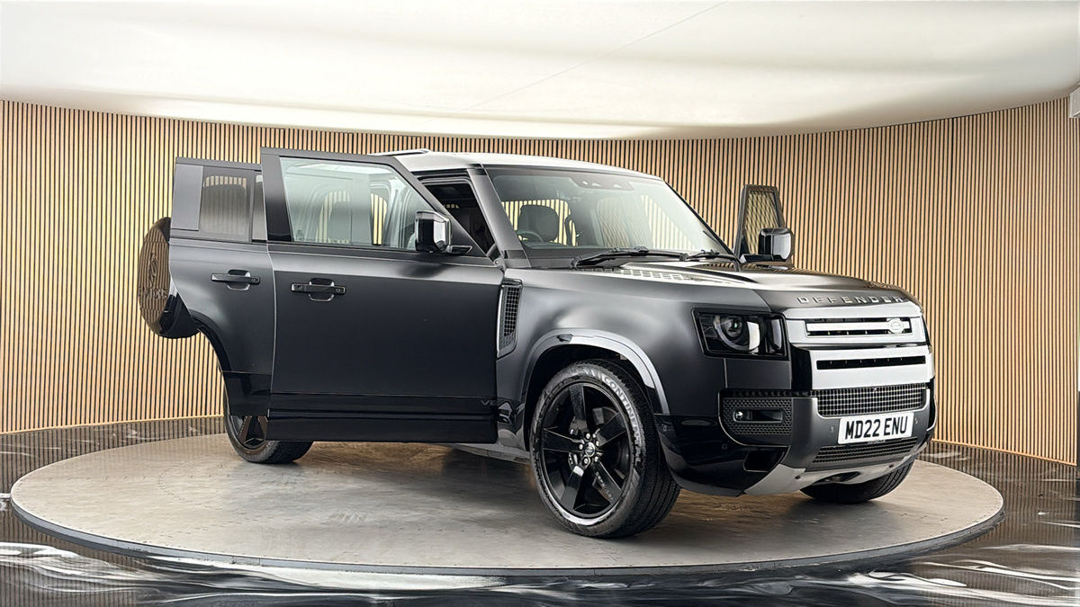 More views of Land Rover Defender 110