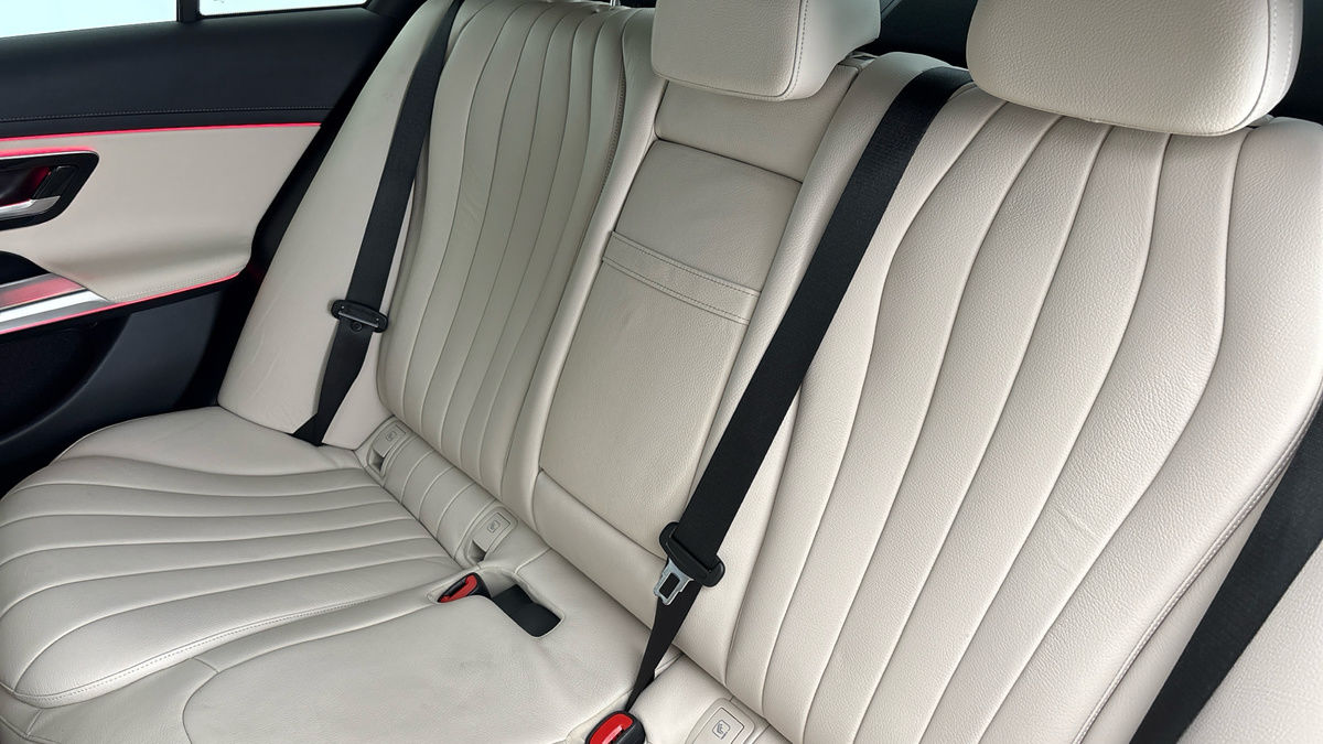 Mercedes-Benz E Class Image 8