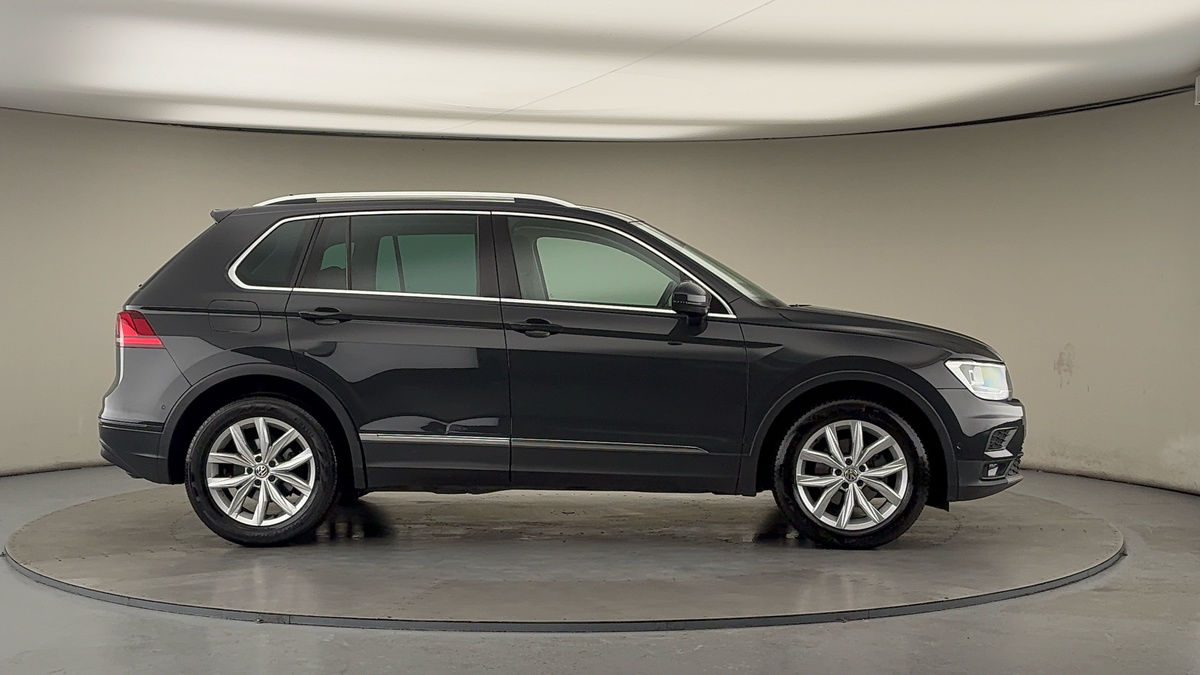Volkswagen Tiguan Image 16