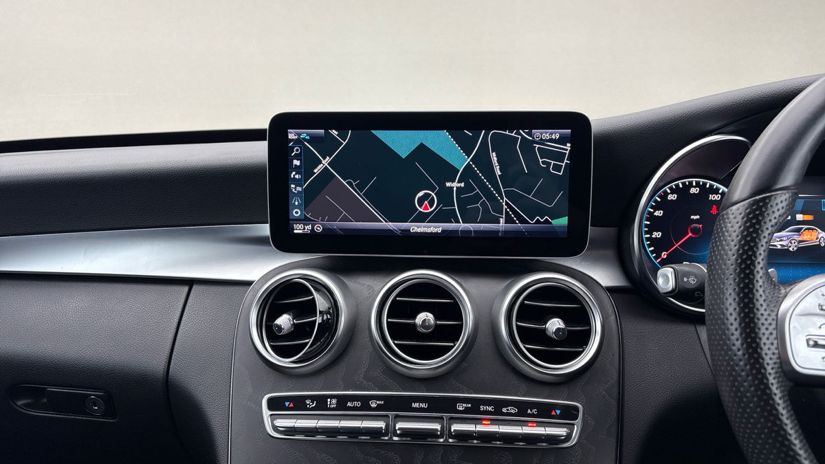 Mercedes-Benz C Class Image 33