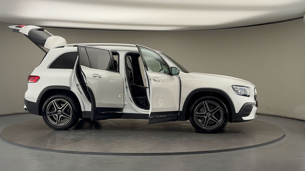 More views of Mercedes-Benz GLB