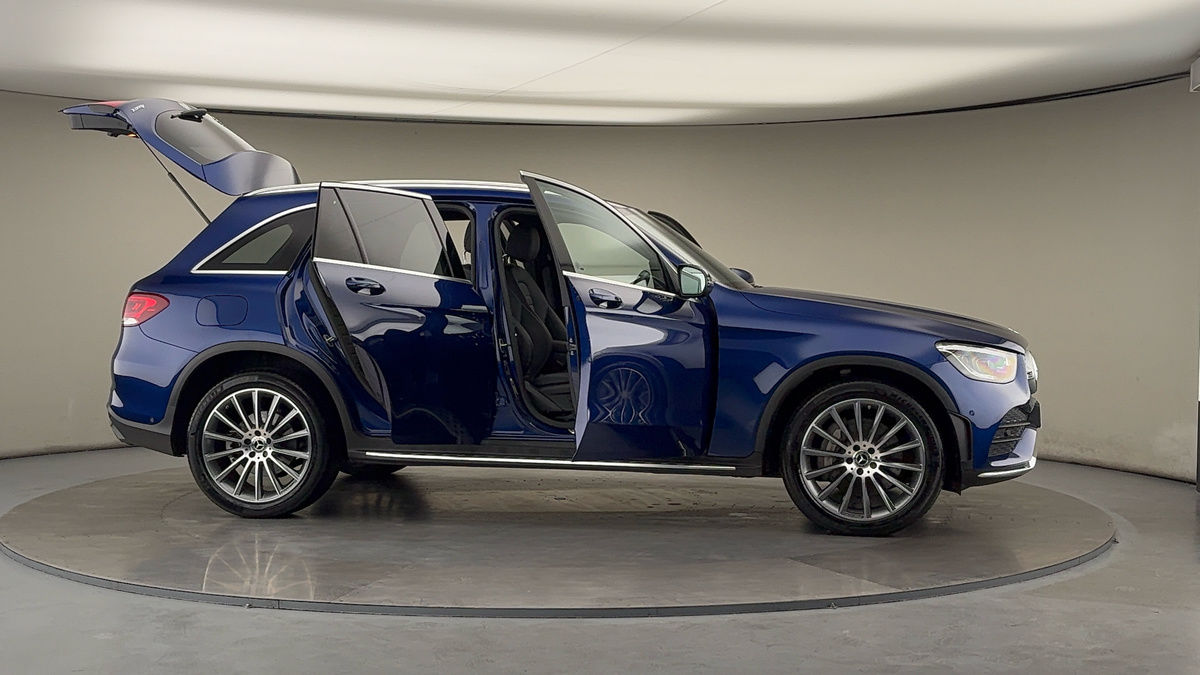 More views of Mercedes-Benz GLC