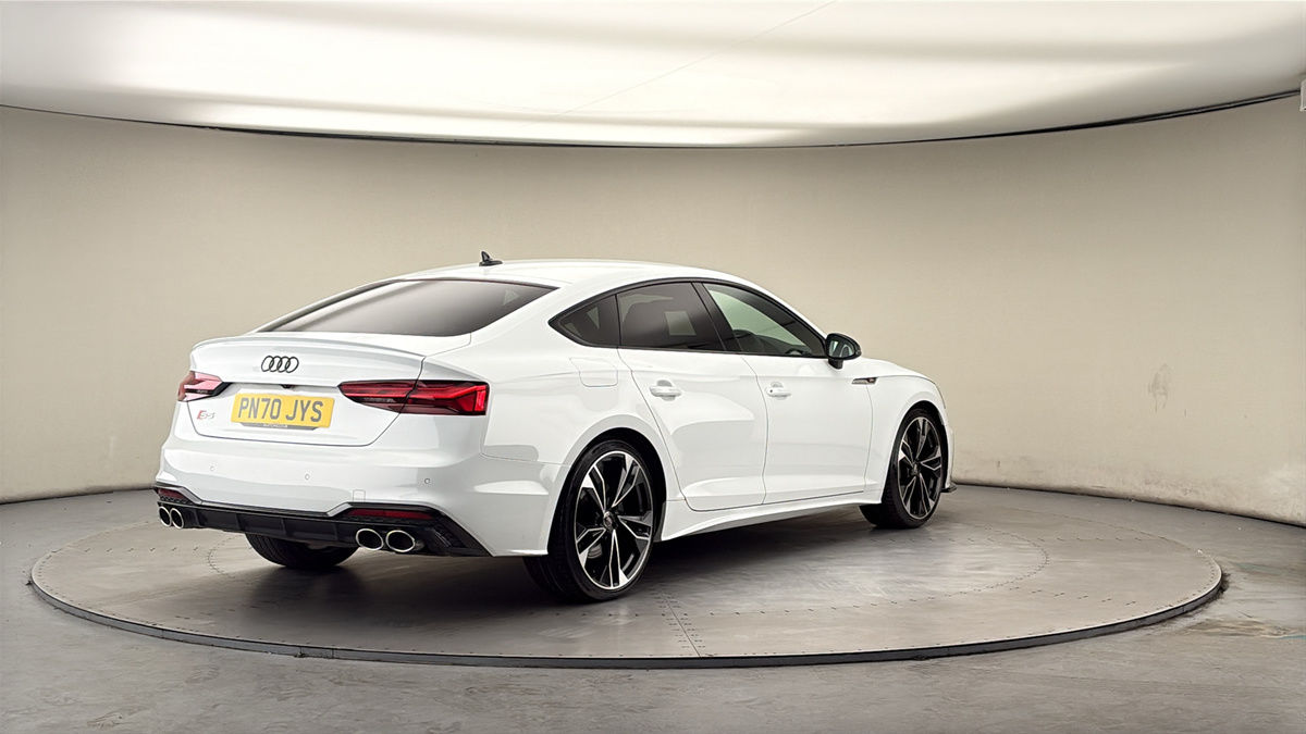 More views of Audi S5