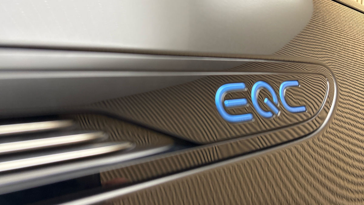 Mercedes-Benz EQC Image 32