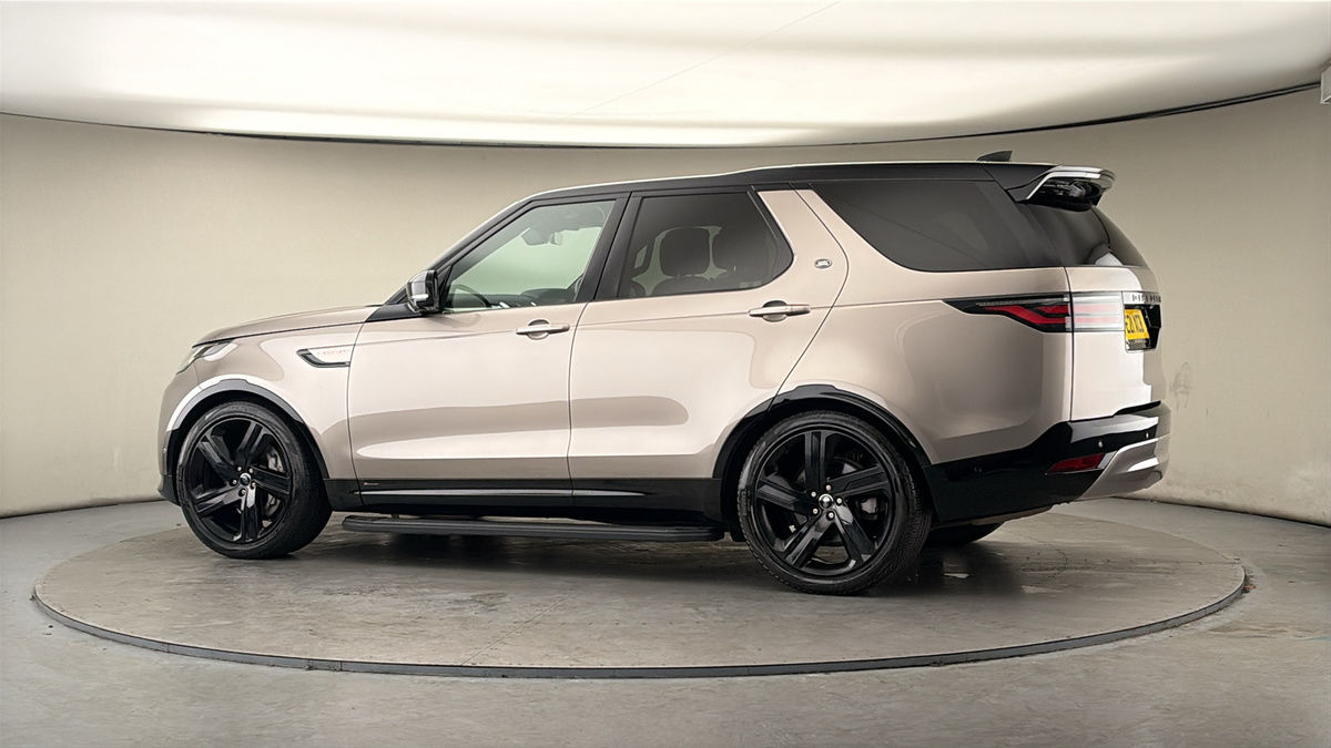 More views of Land Rover Discovery