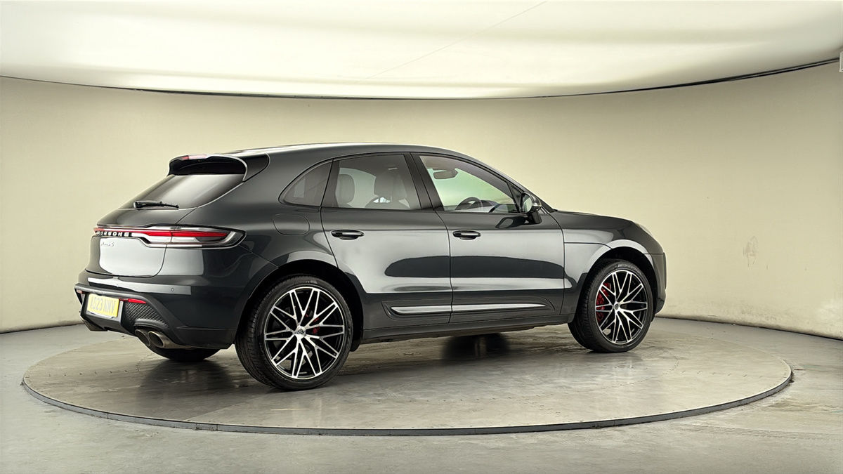 More views of Porsche Macan