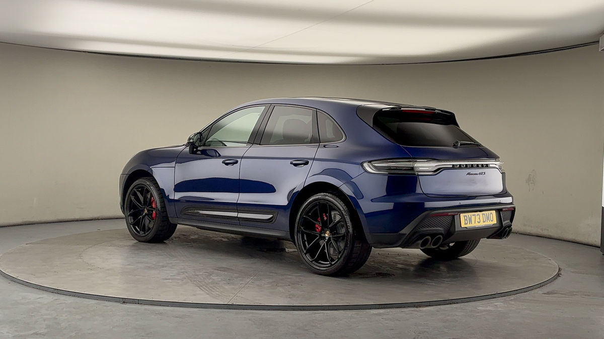 More views of Porsche Macan