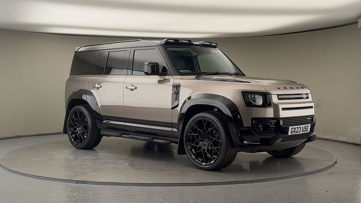 More views of Land Rover Defender 110