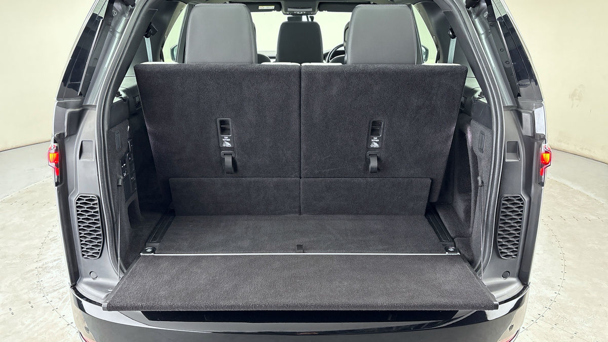 Land Rover Discovery Image 11