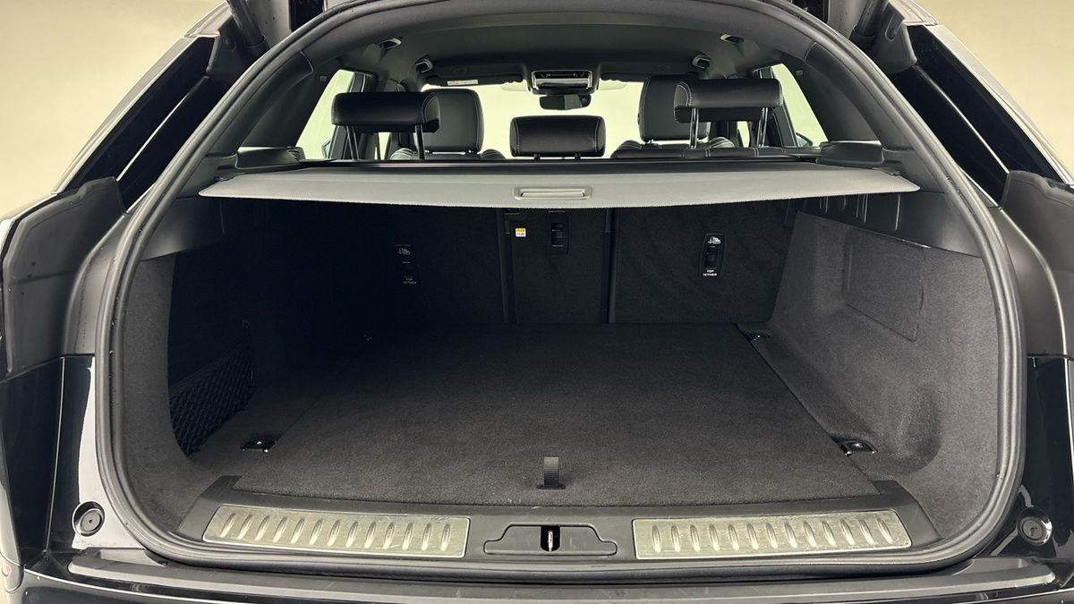 Land Rover Range Rover Velar Image 11