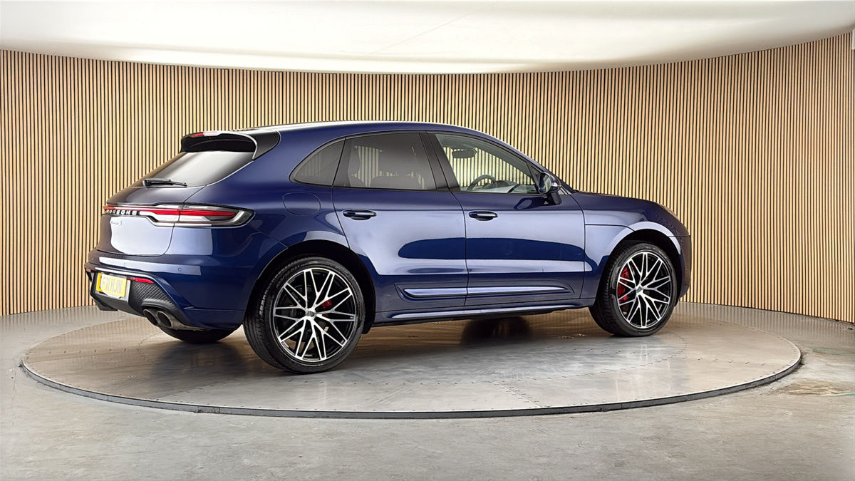 More views of Porsche Macan