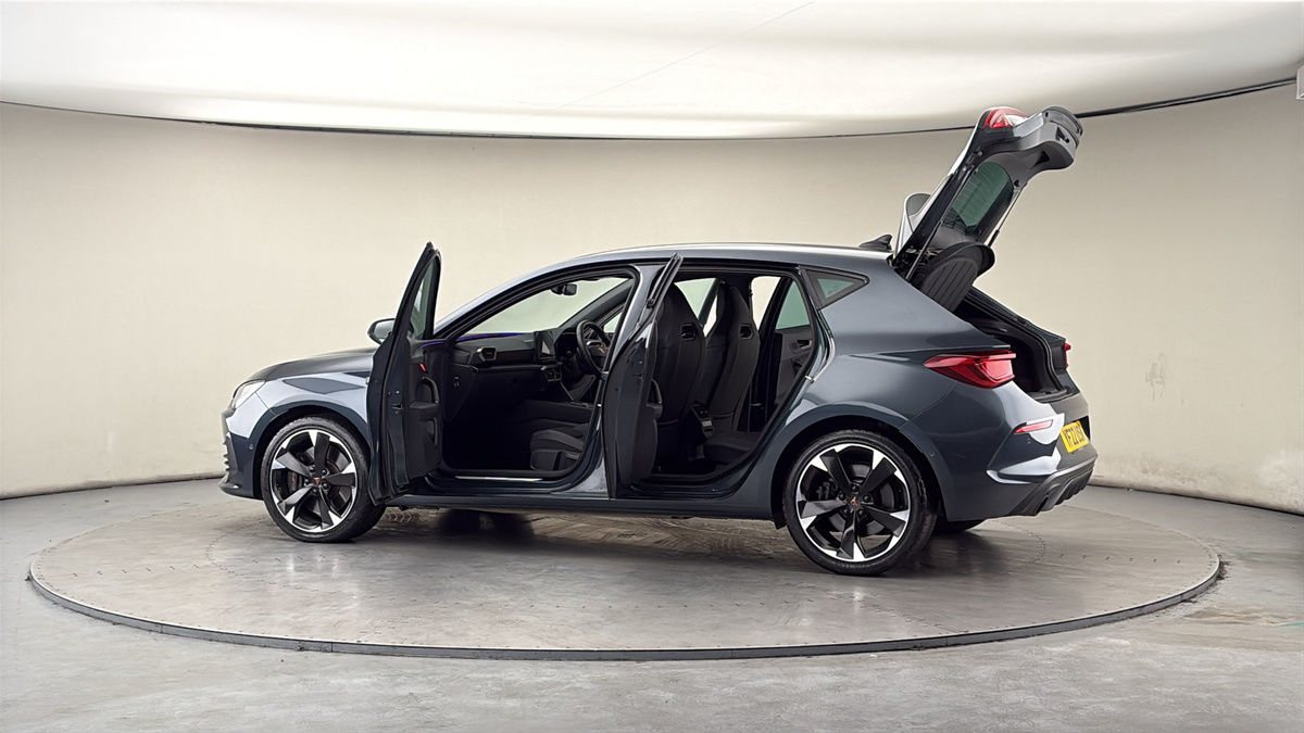 More views of CUPRA Leon