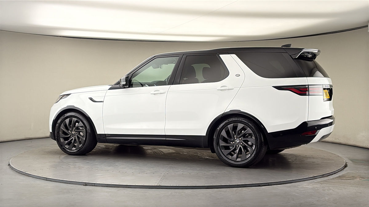 More views of Land Rover Discovery