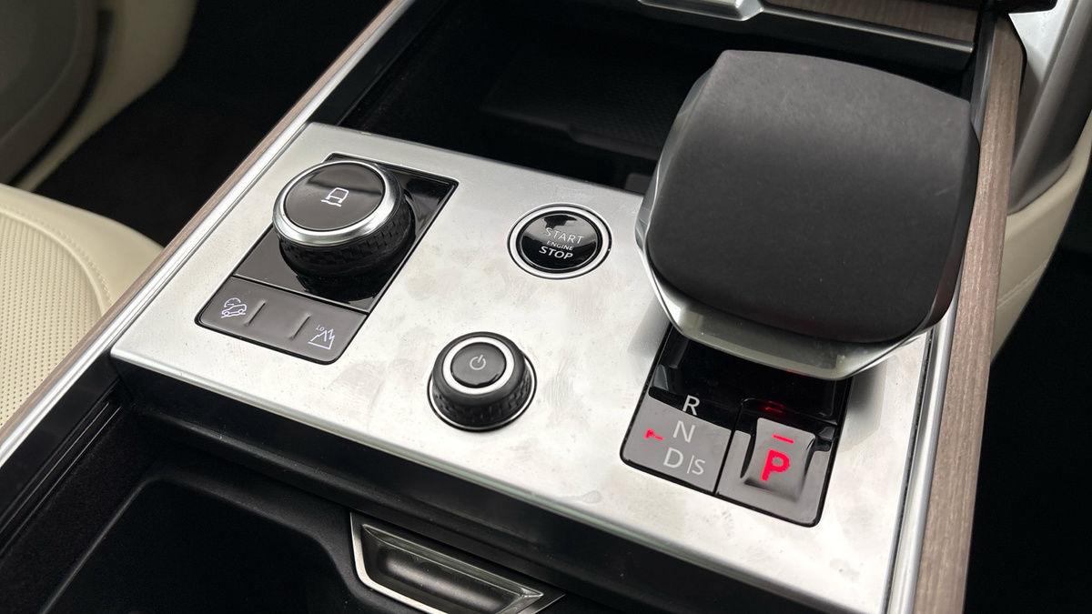 Land Rover Range Rover Image 27