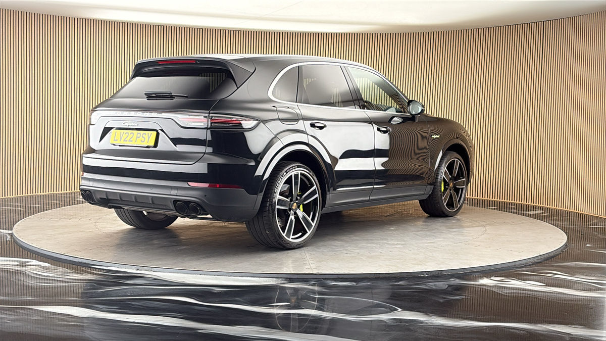 More views of Porsche Cayenne