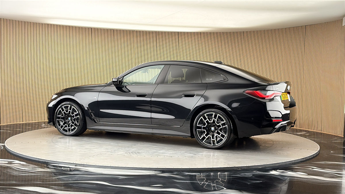 More views of BMW i4