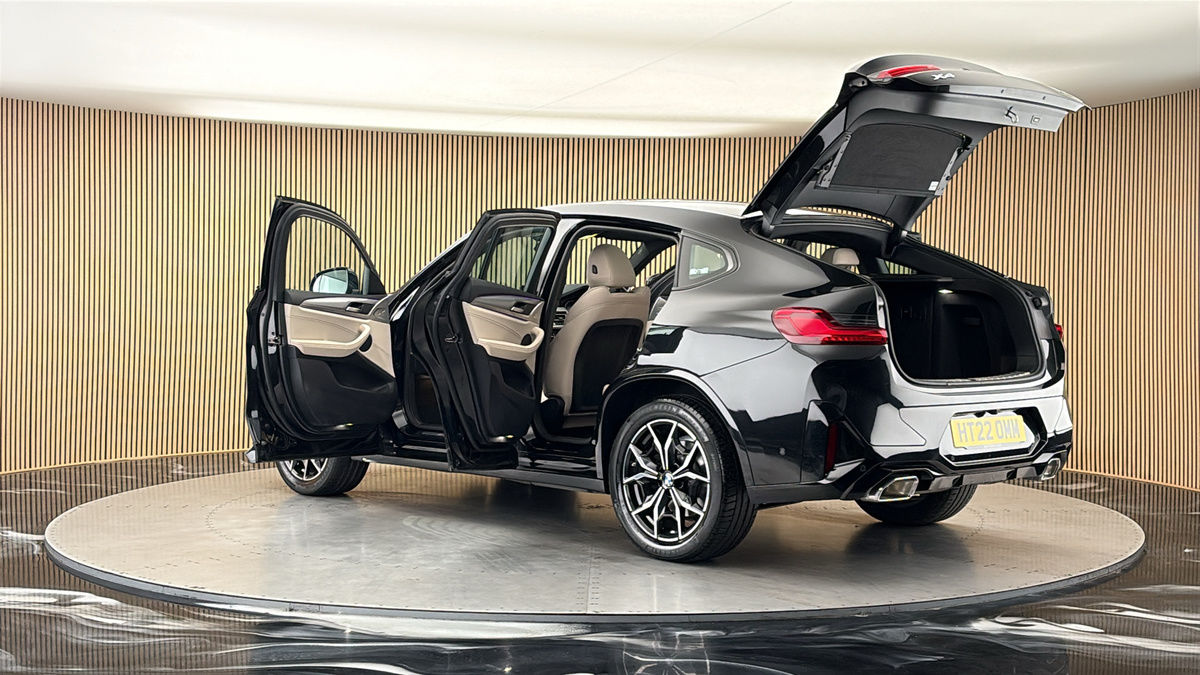 More views of BMW X4