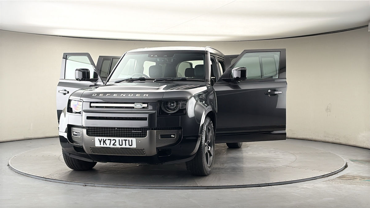 More views of Land Rover Defender 110