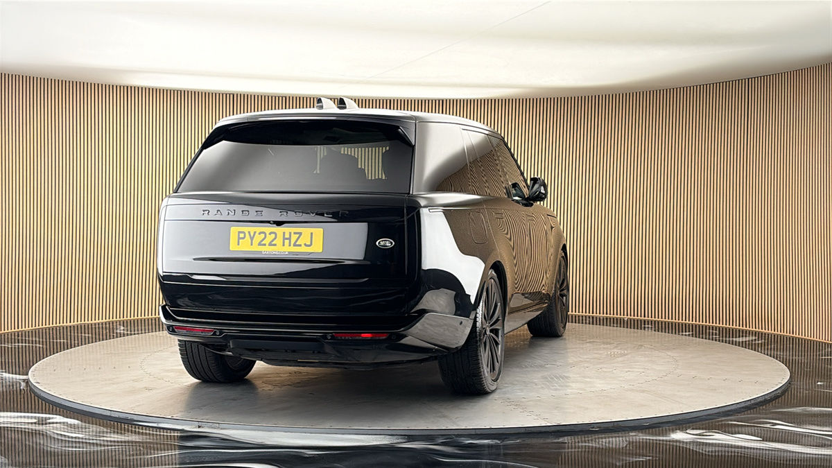 More views of Land Rover Range Rover
