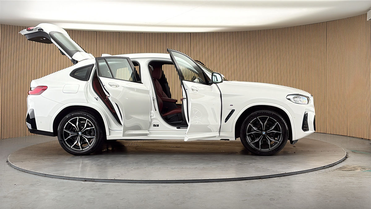 More views of BMW X4