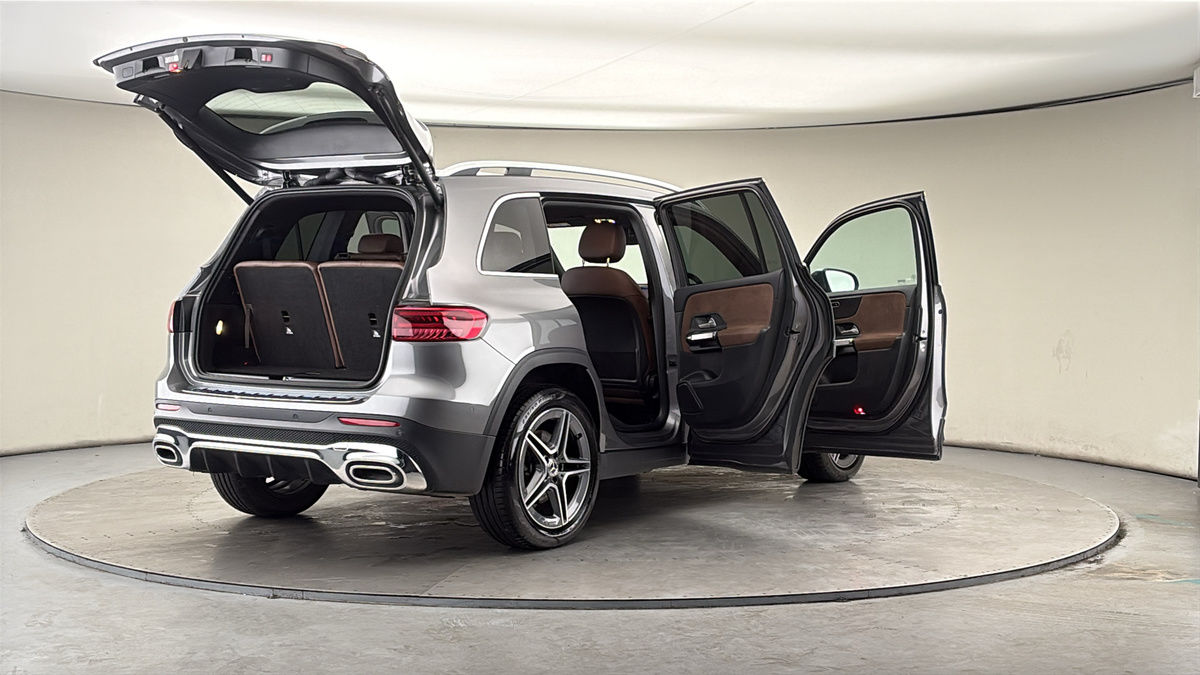 More views of Mercedes-Benz GLB