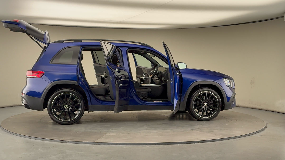 More views of Mercedes-Benz GLB