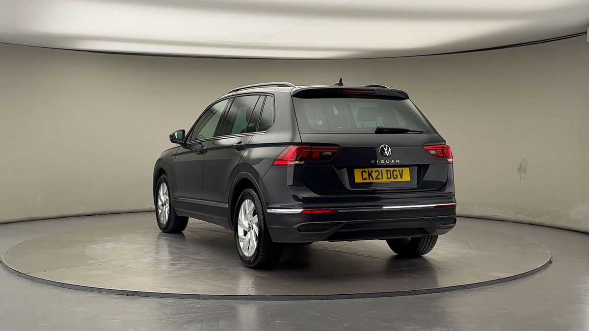 More views of Volkswagen Tiguan