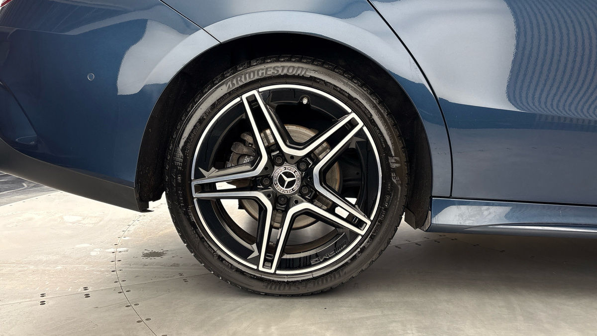 Mercedes-Benz CLA Image 10