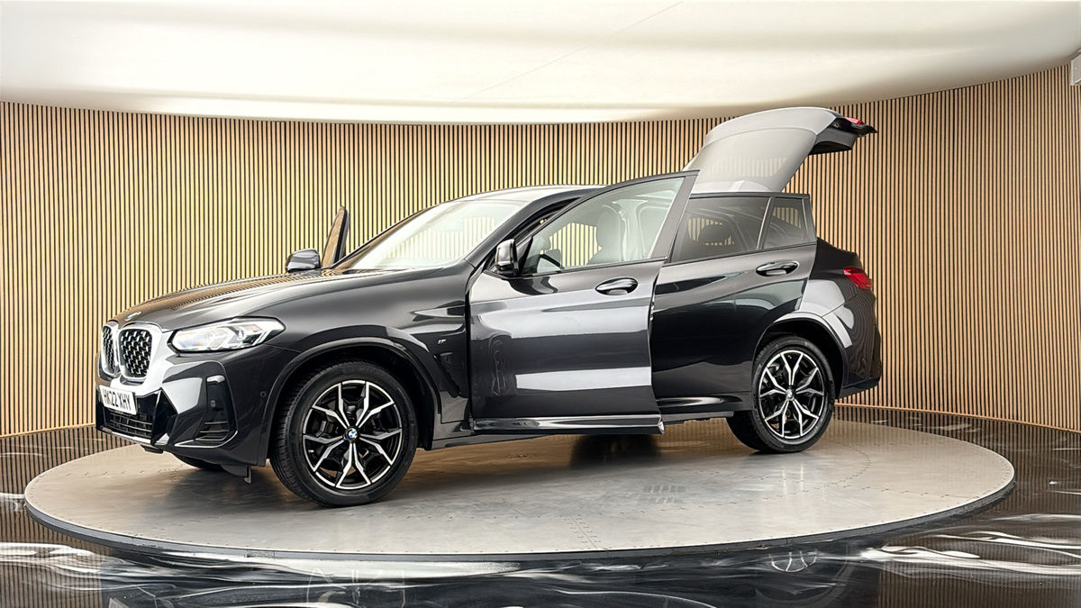 More views of BMW X4