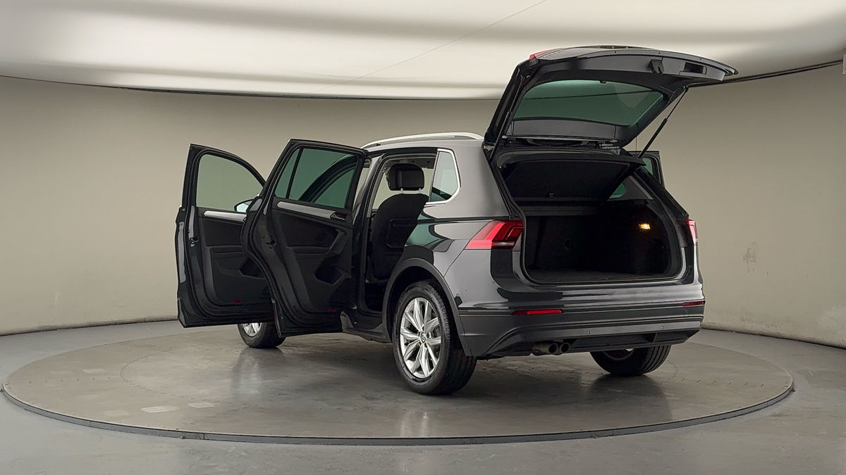 Volkswagen Tiguan Image 23