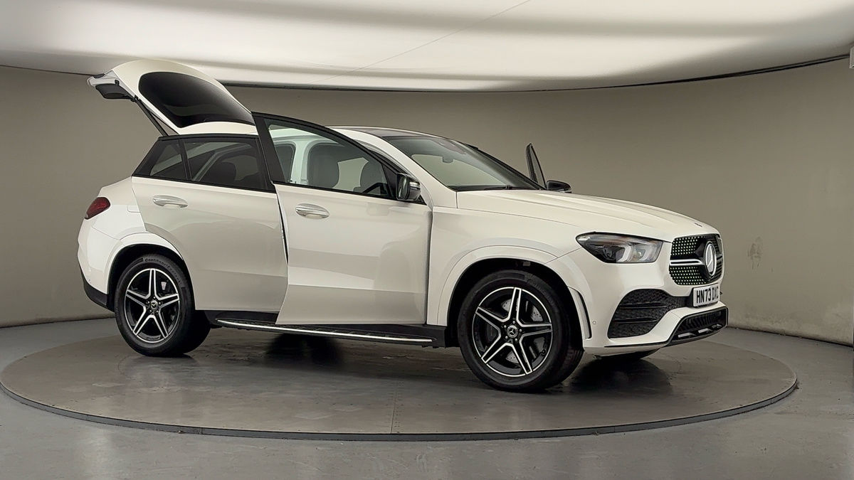 More views of Mercedes-Benz GLE
