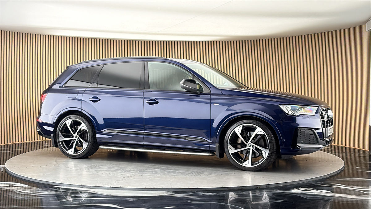 More views of Audi Q7