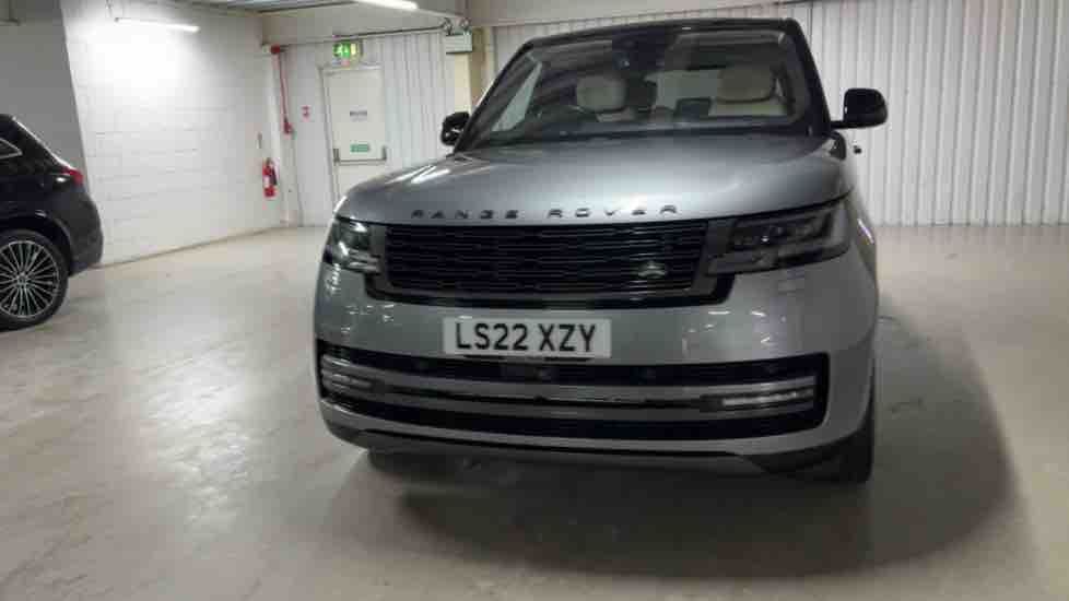 More views of Land Rover Range Rover