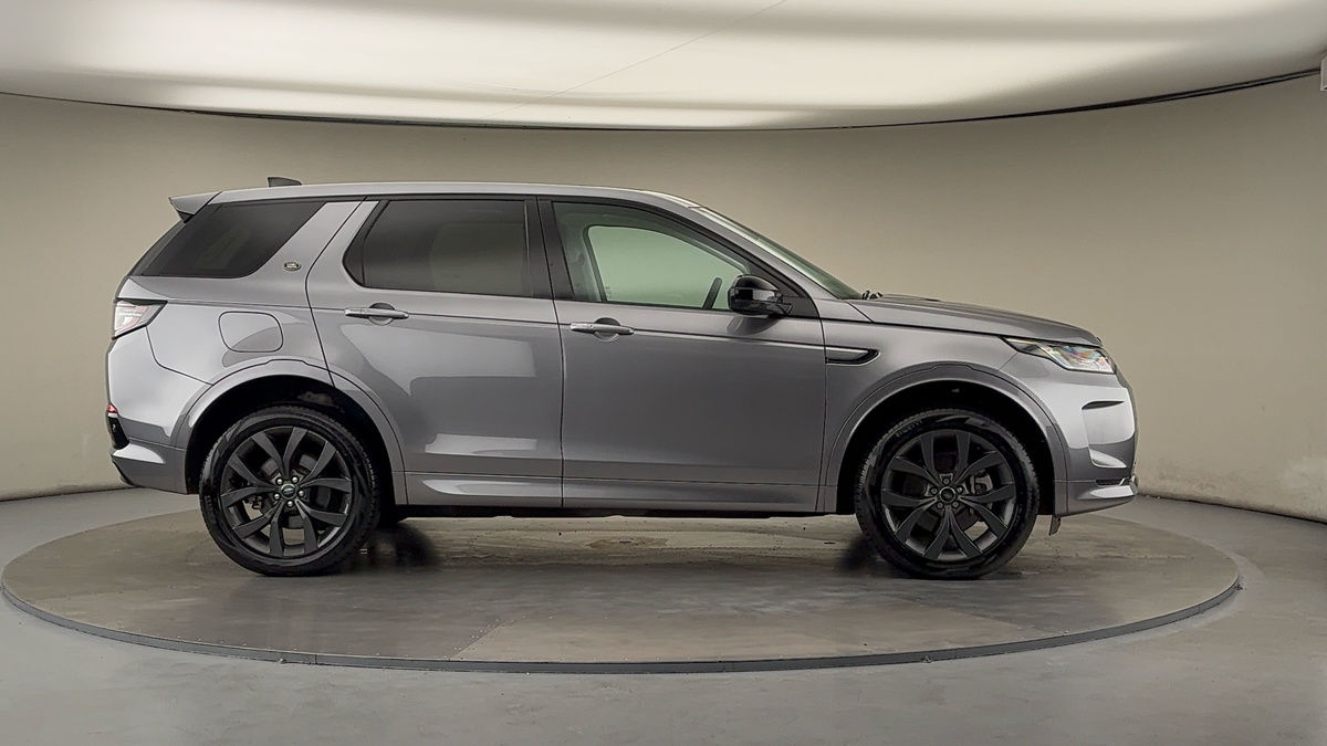 Land Rover Discovery Sport Image 16