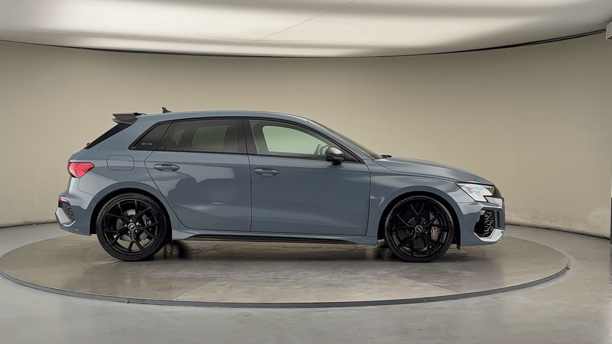 Audi RS3 Image 16