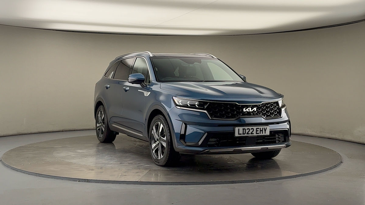 More views of Kia Sorento