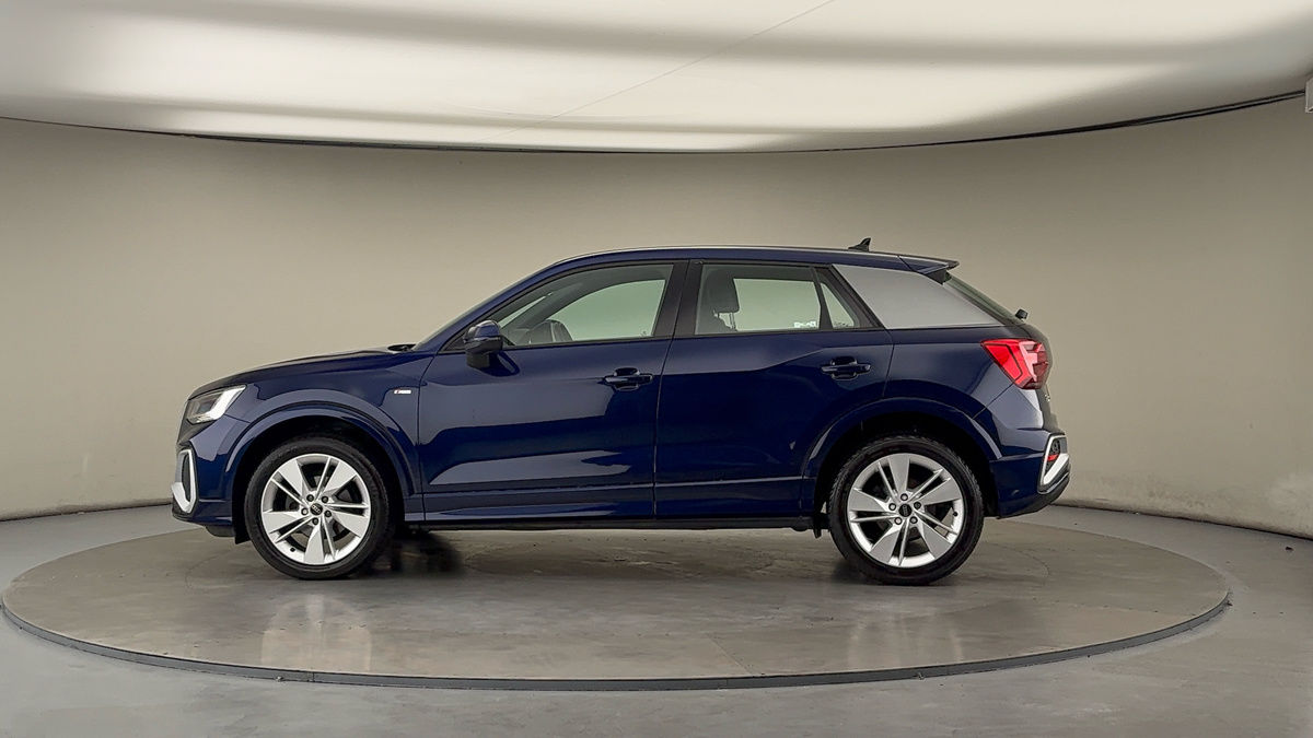 More views of Audi Q2