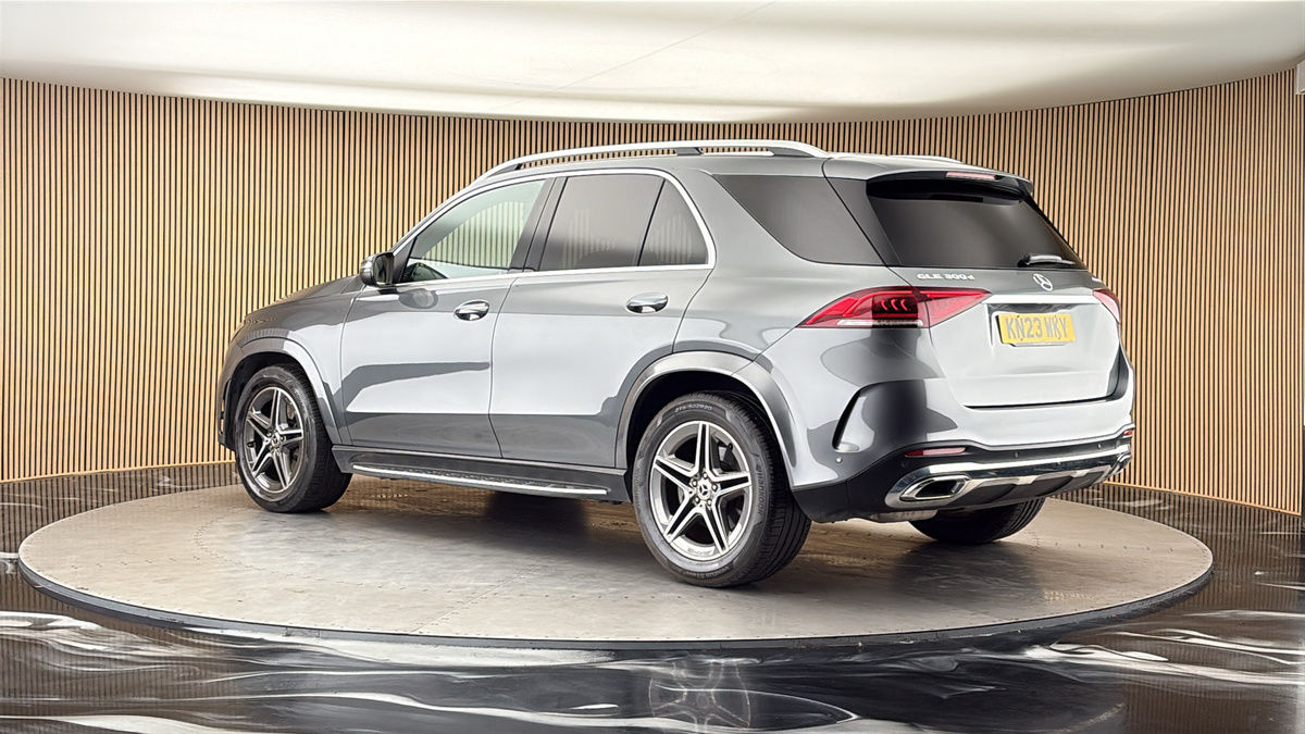 More views of Mercedes-Benz GLE