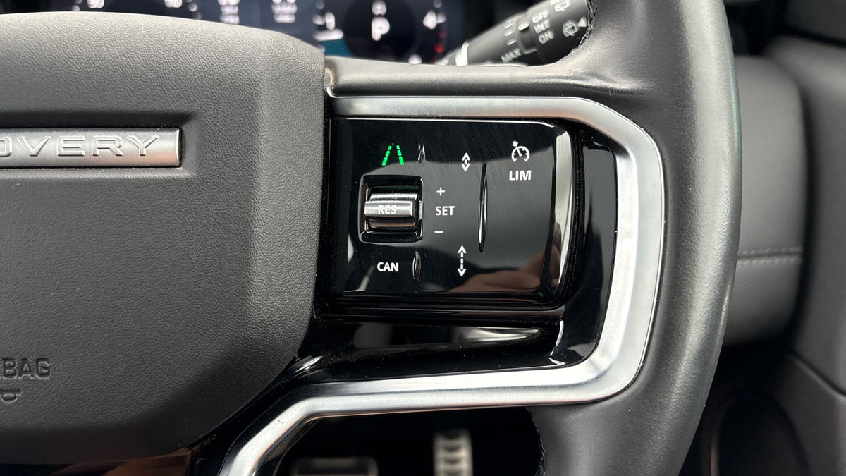 Land Rover Discovery Sport Image 14