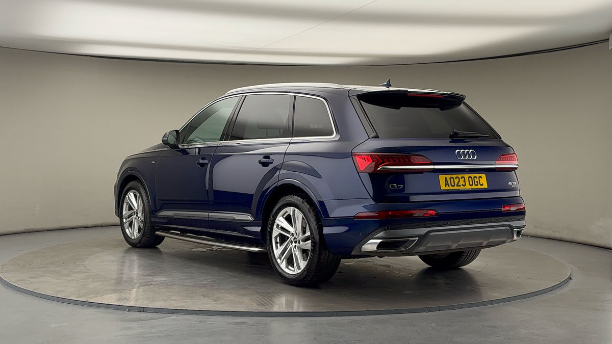 Audi Q7 Image 2