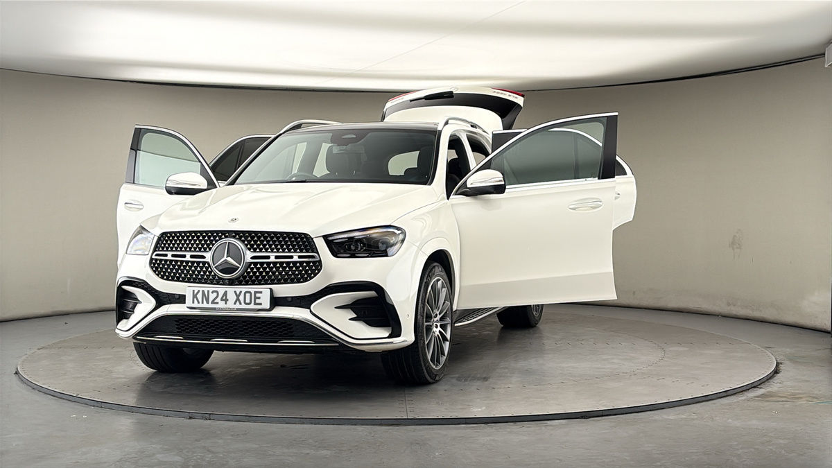 More views of Mercedes-Benz GLE