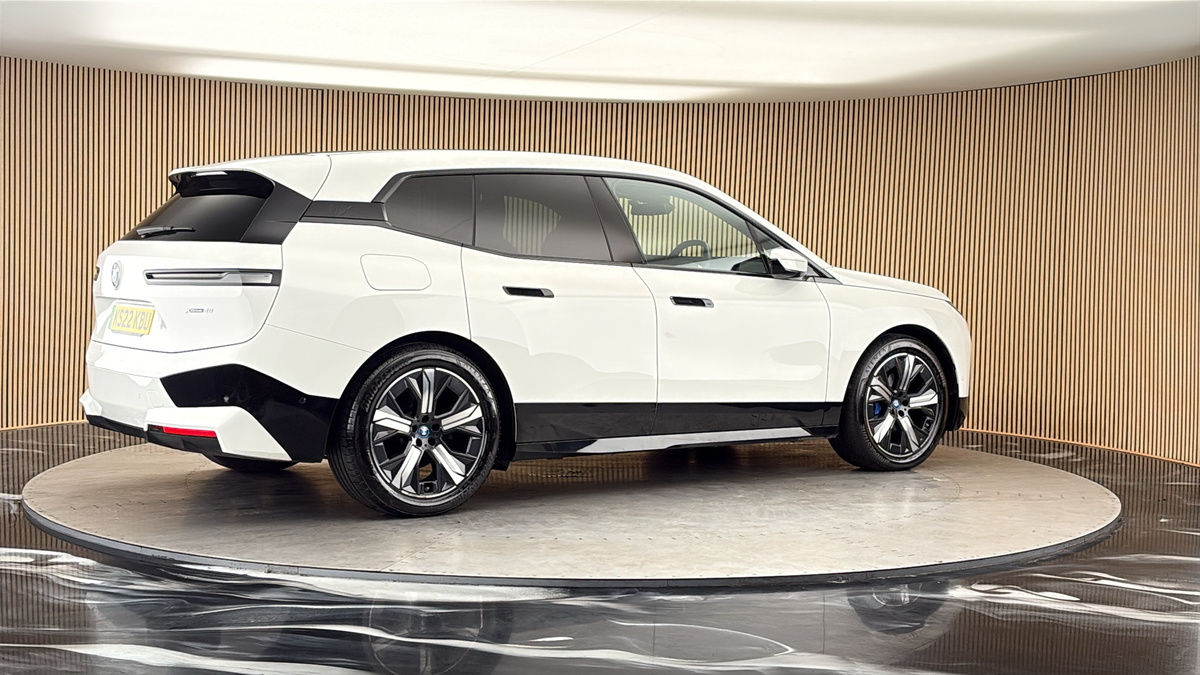 More views of BMW iX