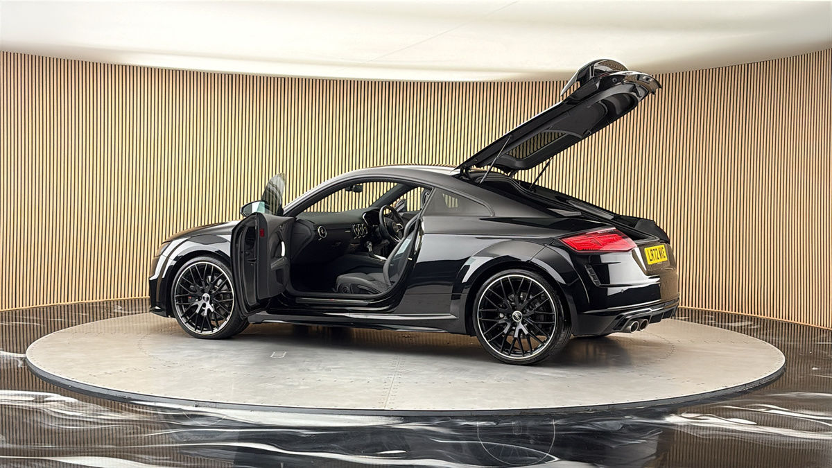 More views of Audi TTS