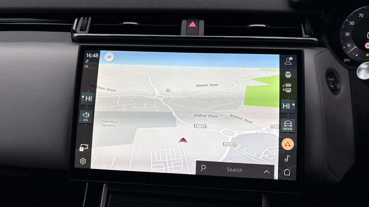 Land Rover Range Rover Velar Image 17