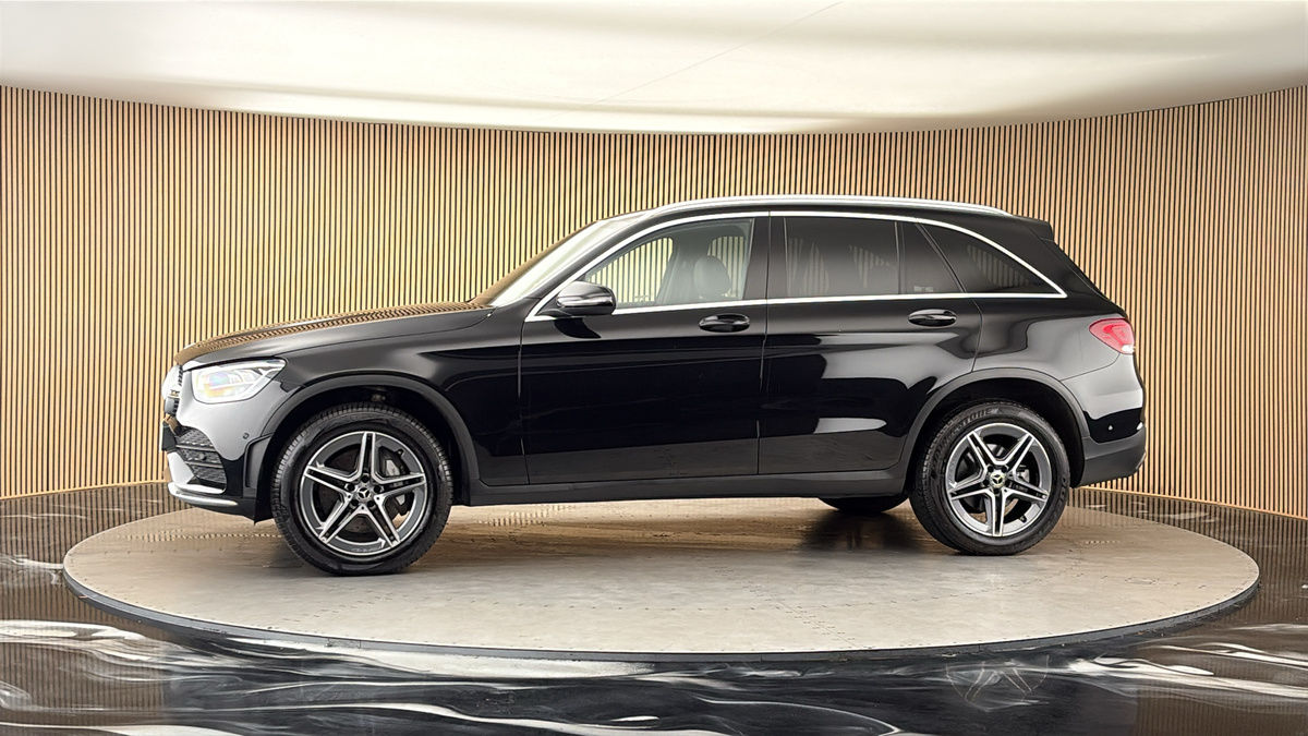 More views of Mercedes-Benz GLC